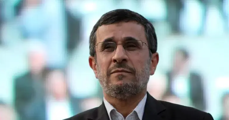 প্রাক্তন রাষ্ট্রপতি আহমেদিনেজাদ